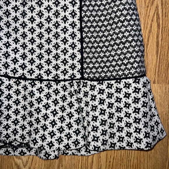 LOFT Skirt - Picture 2 of 5